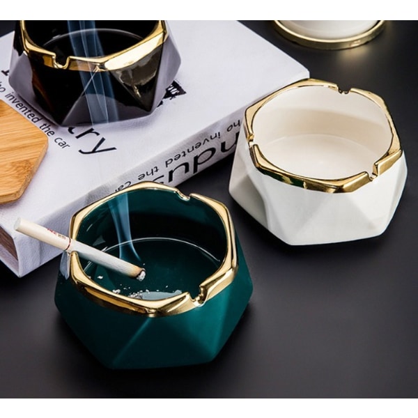 1pc green Ceramic ashtray with lid and gold edges, windproof asht