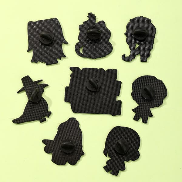 Sæt med 8 K-POP Witch Hunters Group Pins, Metal Badge Tilbehør