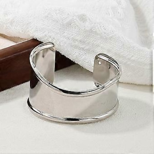 Trendy bred åpningsarmbånd, irregulært armbånd, irregulær form håndleddsarmbånd, unikt bredt mansjettarmbånd for kvinner og jenter Silver