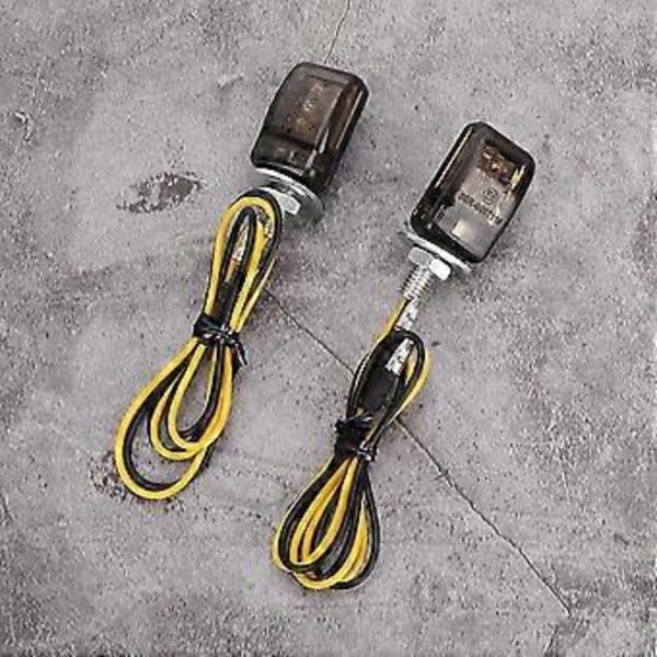 2 stk. Universelle Motorsykkel Mini Gule LED Blinklys Auto Tilbehør (Svart Røyk)