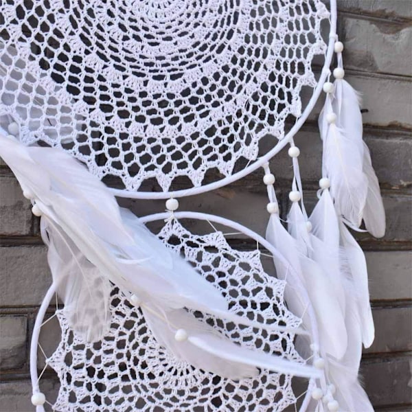 Stor drømmefanger med 3 cirkler, Macrame hvide fjer Hangi