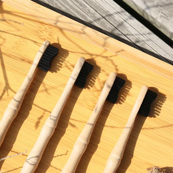 4 kpl bambuhammasharjaa, pehmeä hammasharja, biohajoava luonnonmukainen ja ympäristöystävällinen