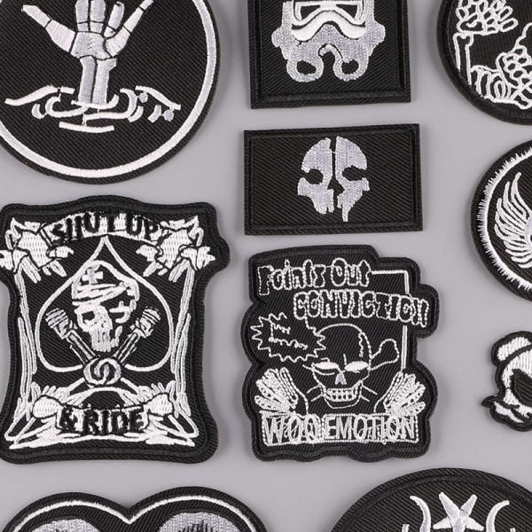 Broderi påstrykningslapp, (Skull/Punk) 16PCS Patchdekal, Vint