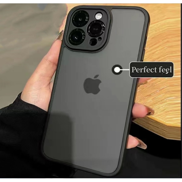 Kuori on yhteensopiva iPhone 15:n kanssa, ja siinä on mattapintainen tuntu
