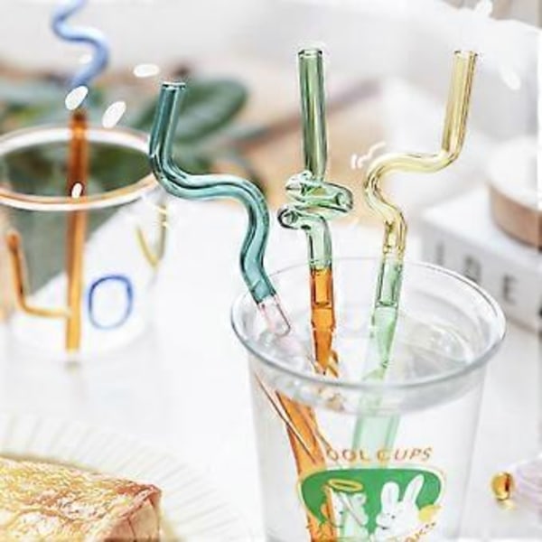 Nordisk Farget Glass Sugerør Miljøvennlig for Beskyttelse Spesiell Formet Vridningsdesign Enkel å Bruke for Milkshake Juice Gave BJ00580