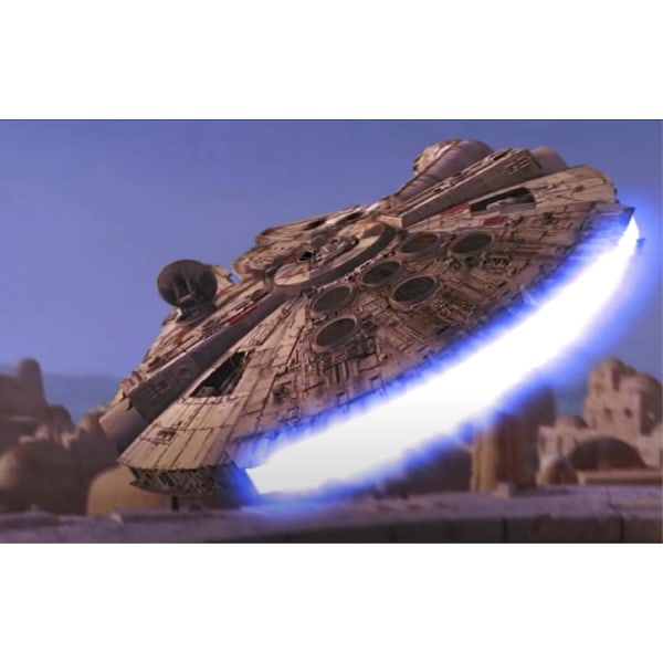 Millenium Falcon Metal Nyckelring Nyckelring Rymdskeppsmodell Öl Op