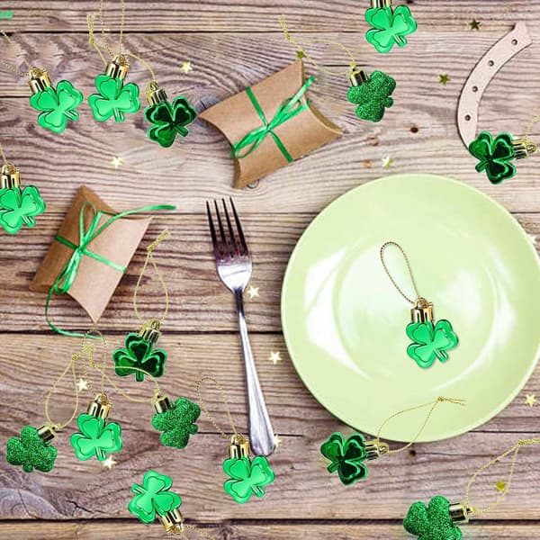 48 stk. St. Patrick's Day Smykker Ornamentsett, Lykkekløver