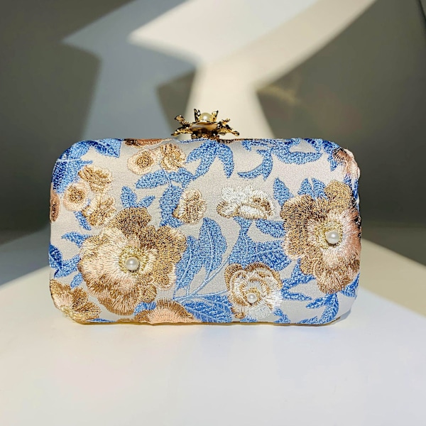 Vacker Handväska Clutch Väskor Präglad Broderi Blomma Påse Väska Handväska Kvällsväska Måste Ha Artikel för Kvinnor  Himmelsblå Silver