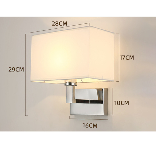 1xE27 vegglampe med polert kromfinish og hvit stoffskjerm