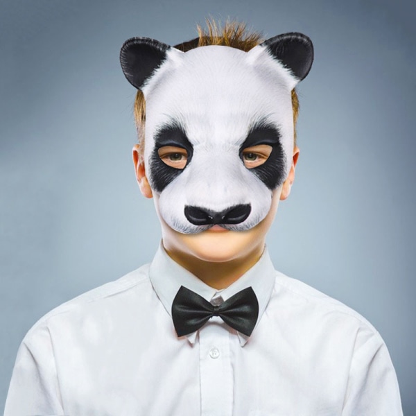 Pandan naamio aikuisille ja lapsille