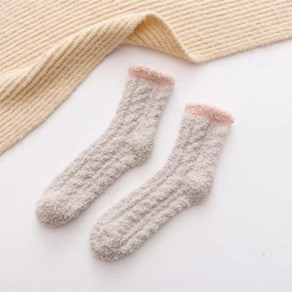 Halv sammet strumpor Korall sammet strumpor Fried Dough Twists mitten tu
