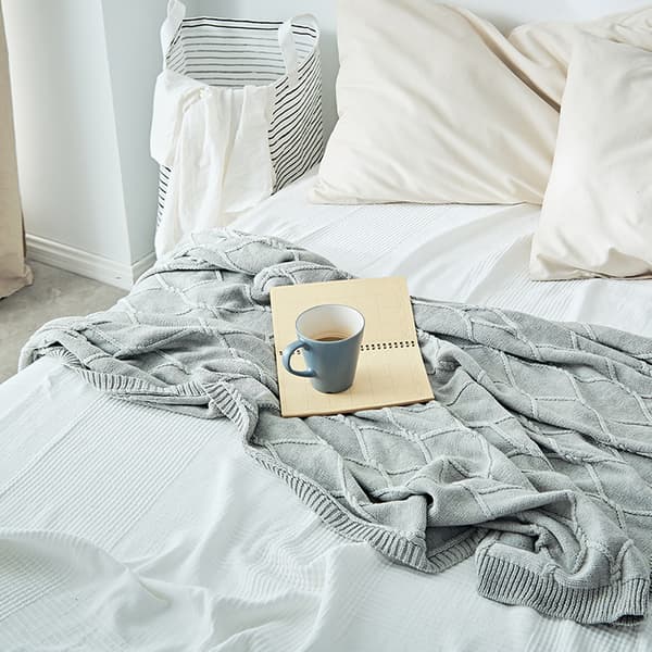 Bomullsgrå kabelstrikket pledd for sofa, lett 50 x