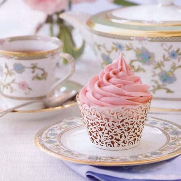 Ontto cupcake-kotelot helmiäispaperileikkurit koristeluun