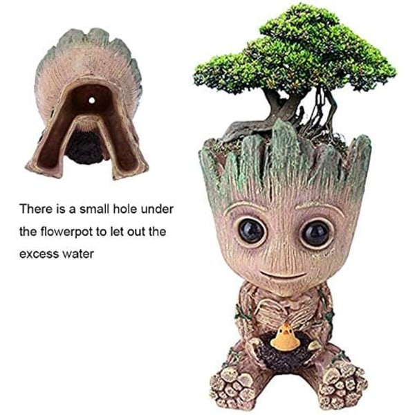 Dekorativ blomsterpotte med dreneringshull i form av Baby Groot fra