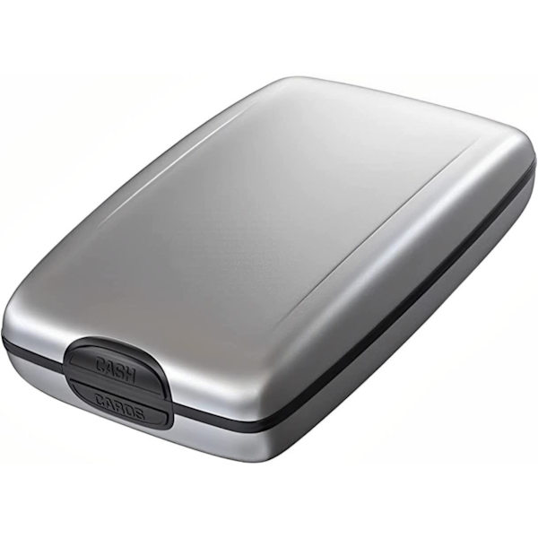 Silverfärgad plånbok med RFID-skydd - Kompakt och minimalistisk