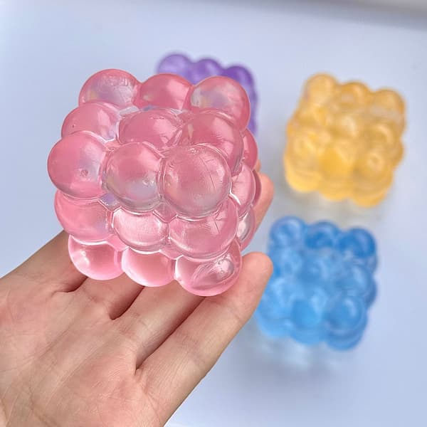 4-pack klämbara maltos stressavlastningsleksaker, ultratunna kubstressavlastningsleksaker