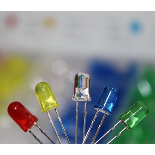 300 stk (5 farger x 60 stk) 5 mm LED lysdiode rund assortert farge hvit/rød/gul/grønn/blå settboks