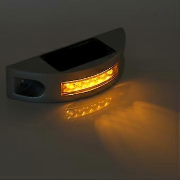 Valettu alumiininen aurinkovoimalla toimiva 6 LED ulkokäyttöön tarkoitettu vedenpitävä ajotien polkuvalo tievalo (keltainen) (style3977)