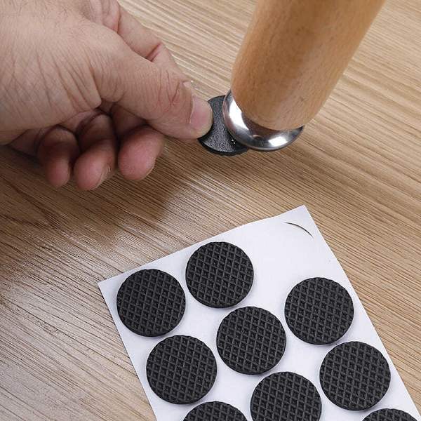 12 stk. runde (2,5 cm diameter) med en tykkelse på 4 mm, 5 anti