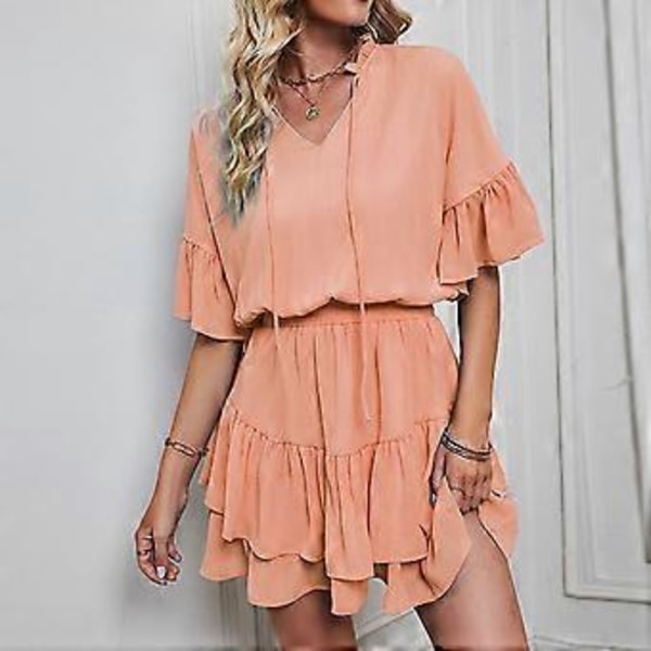 Damekjole med volanger, blondekant, ensfarget, V-hals, knyting, moteriktig, elegant, kort kjole for vår og sommer