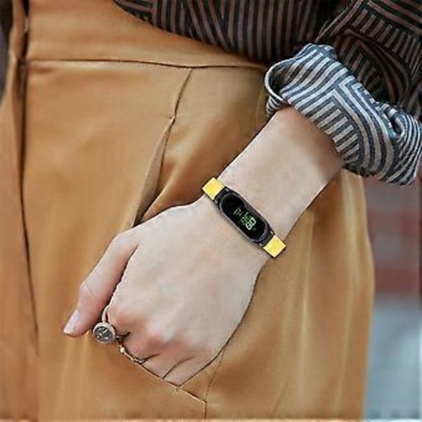Aitoa nahkaa oleva ranneke Xiaomi Smart Band 8 -älykellolle, musta kellokotelo Style E