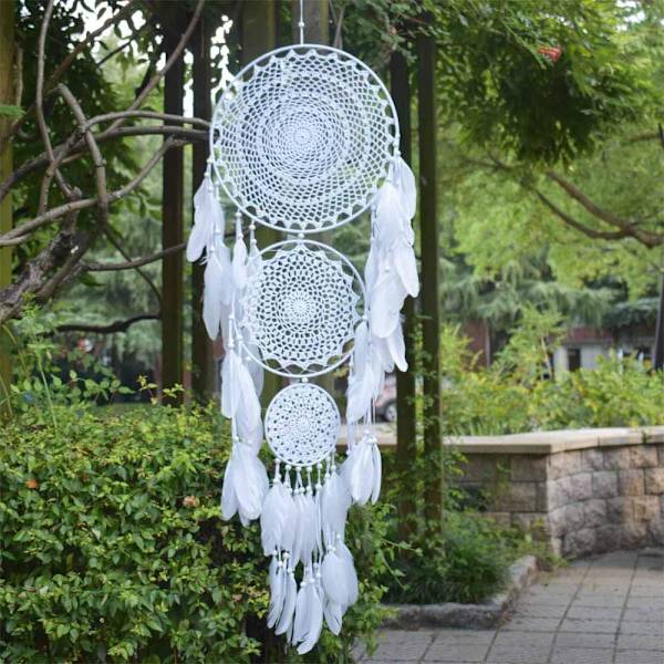 Stor drømmefanger med 3 cirkler, Macrame hvide fjer Hangi