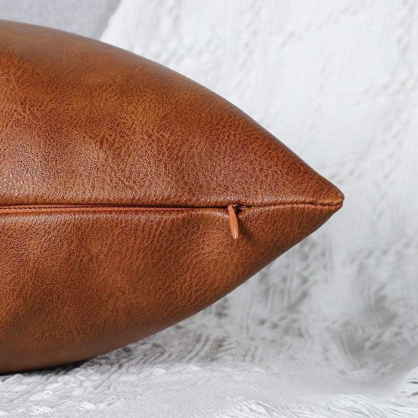 Set med 2 (30*50 cm) kuddfodral i lyxigt konstläder