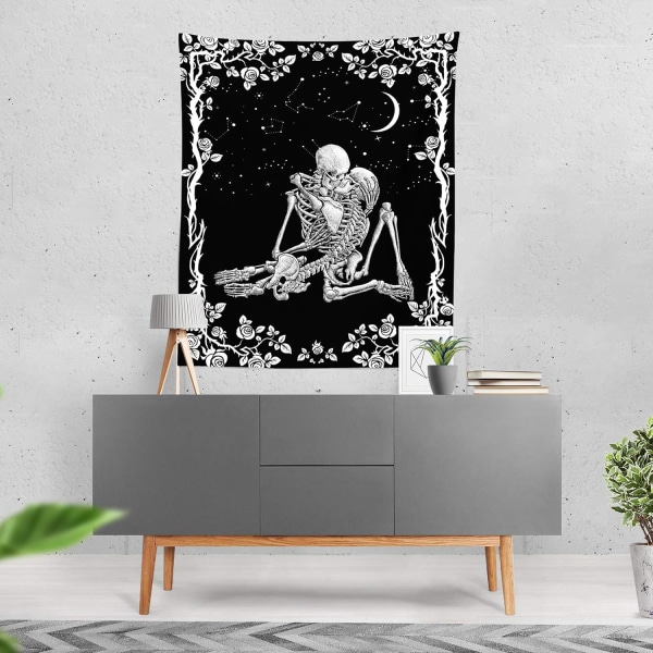 Skull Tapestry, The Kissing Lovers Black and White Tapestry, Mo