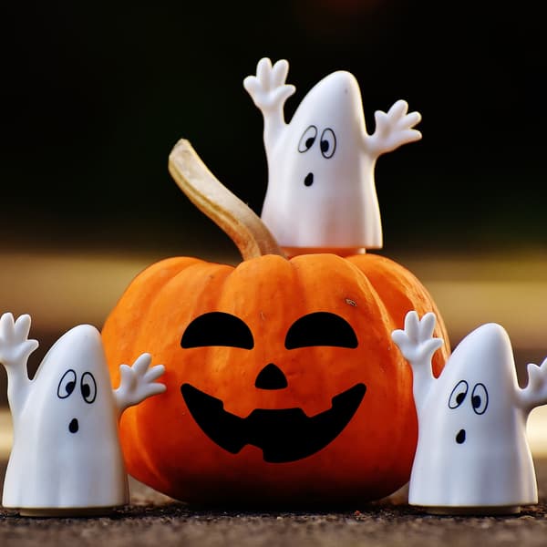 32-dels Halloween-klistremerkesett, gresskaransiktsklistremerker