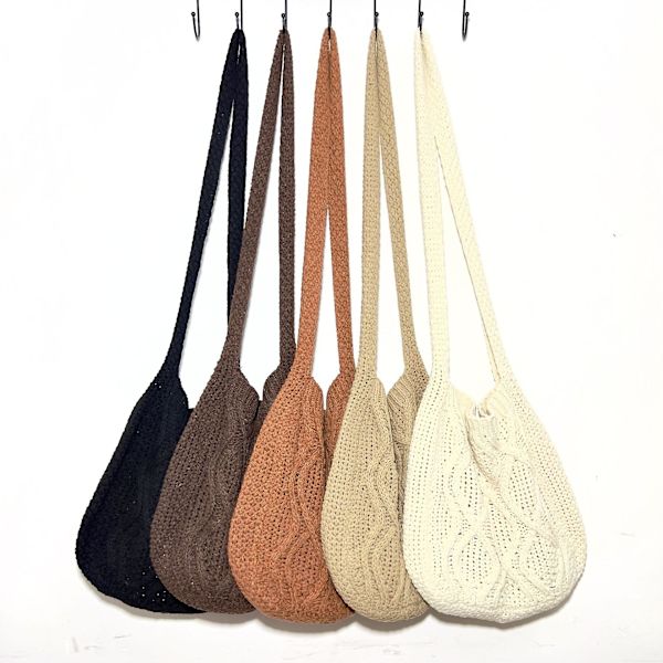 2022 ny stil designet til taske strikket taske Messenger Bag Ensfarvet mulepose Twist Bag Retro taske Dame Taske Tide White