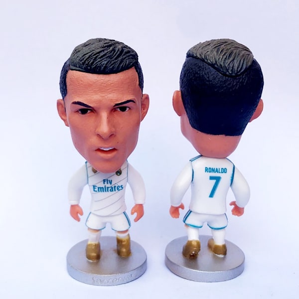 Uudet jalkapallofanit heiluttavat Real Madrid Cairo Levan mo Real Madrid C