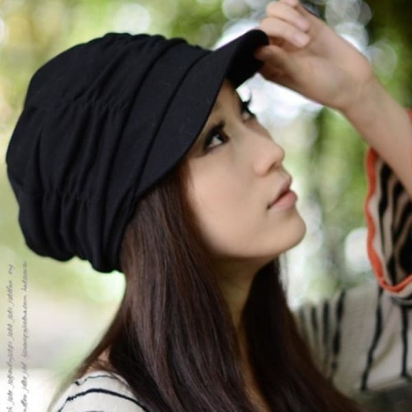 Naisten tasainen cap , ranskalainen hattu Naisten casual kiinteät pipohatut Black