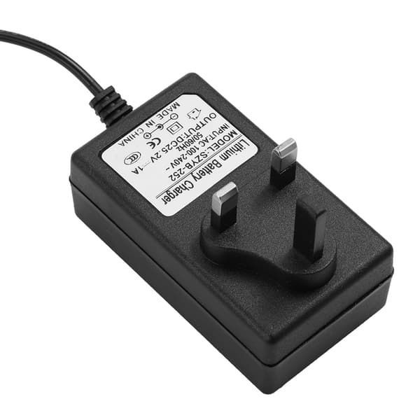 Universal UK-kontakt 25,2V 1A batterilader Strømadapter