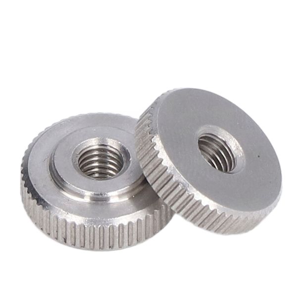 Rillet Tommelfinger Mutter 304 Rustfritt Stål Rillet Flat Hode Gjennomgående Hull Håndstrammingsmutter M5