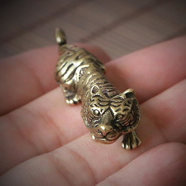 Retro tigerfigur godt utskåret messing Lucky Meaning Desktop statuer for gaver