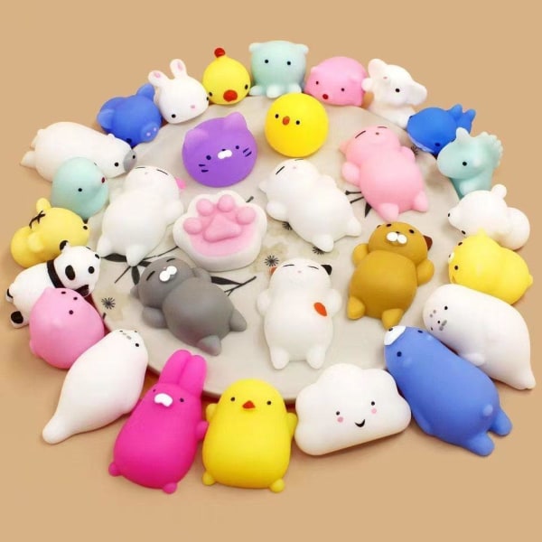 ny stil 100 Models Squeeze Toys Mini Change Color Squishy Cute Animals