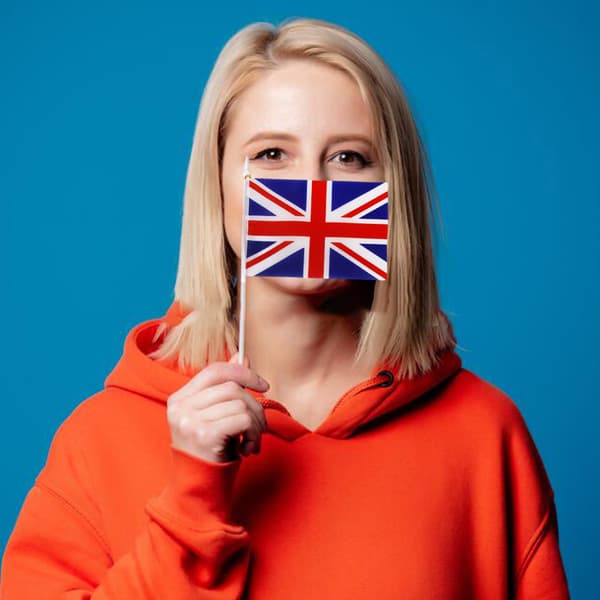 100 stk. Union Jack mini-flagg på pinne, britiske festdekorasjoner