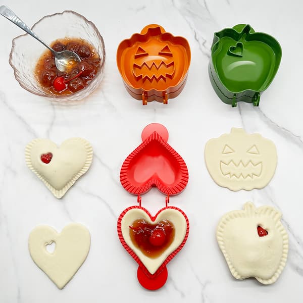 3 stk. Mini Håndtærteforme til Halloween Bagegræskar Hjerte Æbleformet Lommeform