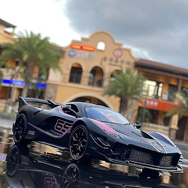 Hhcx-suuri koko 1:24 Ferraris Laferrari Fxxk Evo Alloy Kilpa-automalli Diecast Metal Lelu Ajoneuvot Automalli Simulaatio Lasten Lelu Lahja White