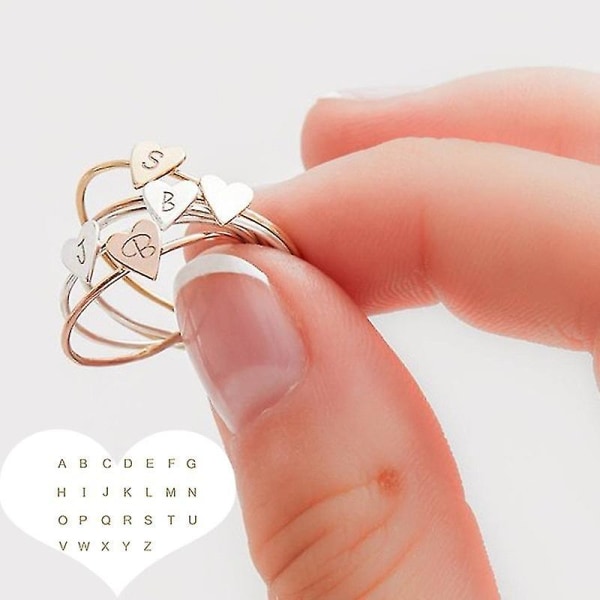 Handstämplad stapling A-z 26 bokstäver Initialt namn Tiny Heart Rings Kompatibel med Kvinnor Guld Färg Finger Ringar Smycken Partihandel YSilver Color