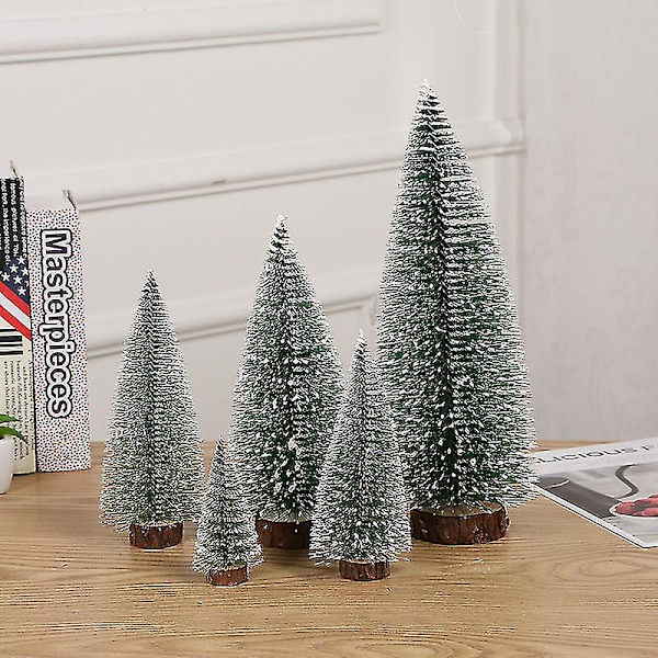 Mini julgran liten tall med träbaser för julfest hemma bordsskiva träd 10cm