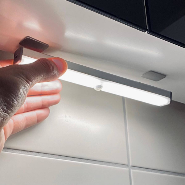 Den nya Trådlös Dimbar LED belysning Spotlights med Rörelsesensor 21 cm Vit