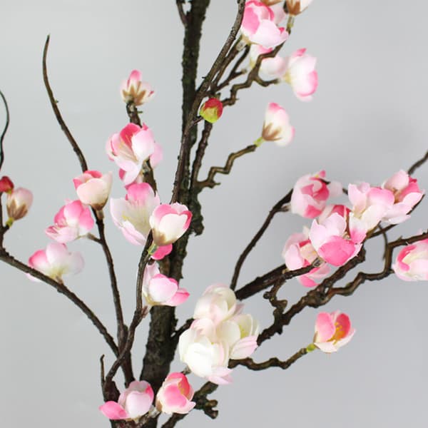 Kunstige blomster innendørs dekorasjon