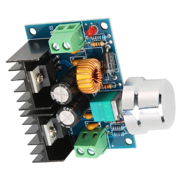 DC Spenningsregulator Plast Høyeffekt Buck Modul med PWM Modulasjon Maksimalt 8A 200W