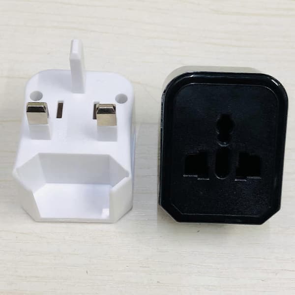 Oplader til flere lande Adaptere 3 stk. Universel kompatibilitet ABS-konstruktion Let at bære Design Sort Black