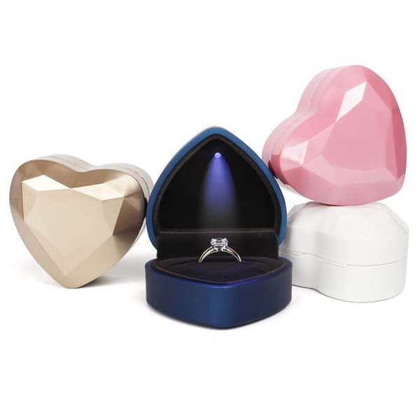 Hjerteformet Ringboks med LED-lys Display Oppbevaring Smykkeskrin Ringpose Bursdagsgave