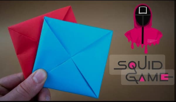 Medi Quick Squid Game Ddakji Spilsæt, Dobbeltkort Premiumversion Blå og Rød Traditionelt Koreansk Foldespil (Ny Forbedret Dobbeltkortversion) XS XS square