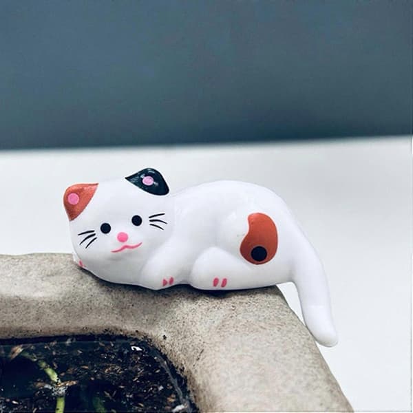 Realistisk lille kattefigurpynt til akvarium White And Black