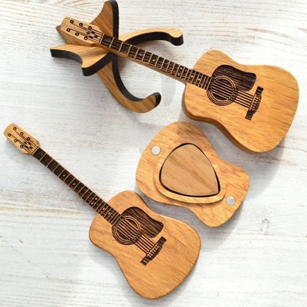【BQ】Mini Söt Edition Träplektrumfodral för Gitarr (Gitarrplektrum + Ställ + Plektrum (1 st))
