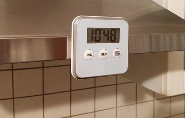 【BQ】Magnetisk Digital Køkkentimer - Nedtællingstimer til Madlavning med Stativ - Magnetisk Bagside Timer til Køkken White